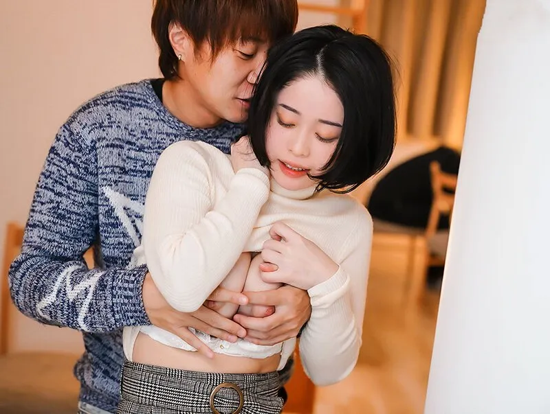 Anh xã say xỉn, cô vợ "đi ngoài" bét nhè với bạn học sau bữa tiệc họp lớp tại nhà